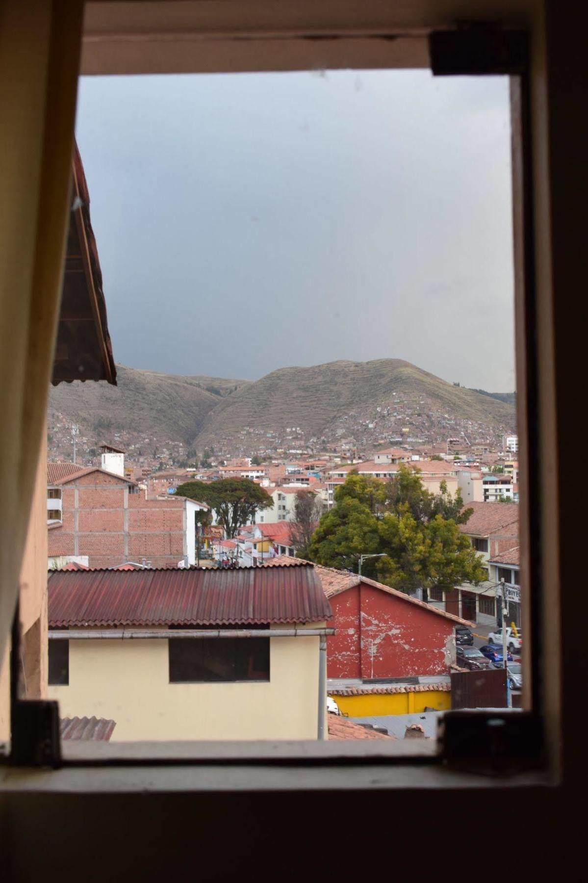 Pensión Pirwa Garcilaso 2*